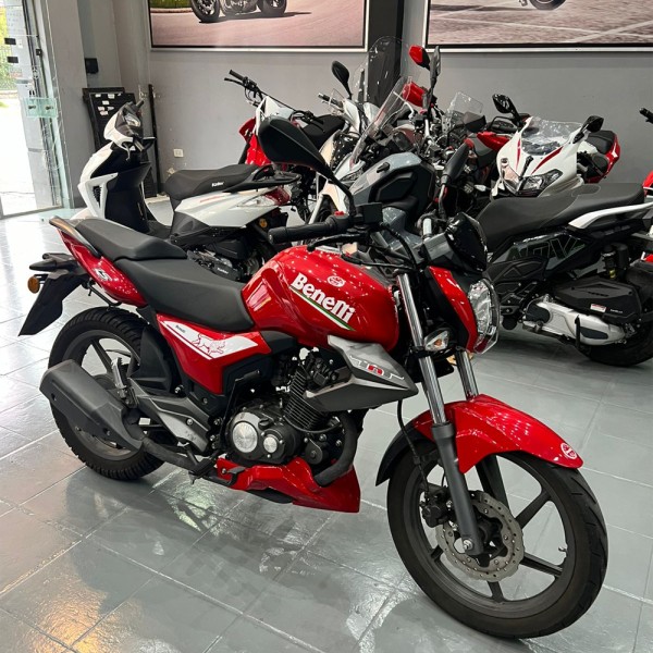 Benelli TNT 150 2021